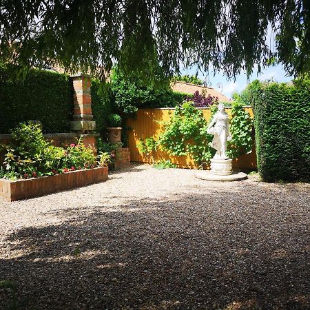 The Saddlery Holiday Cottage - Near Wolds And Coast North Thoresby Bagian luar foto