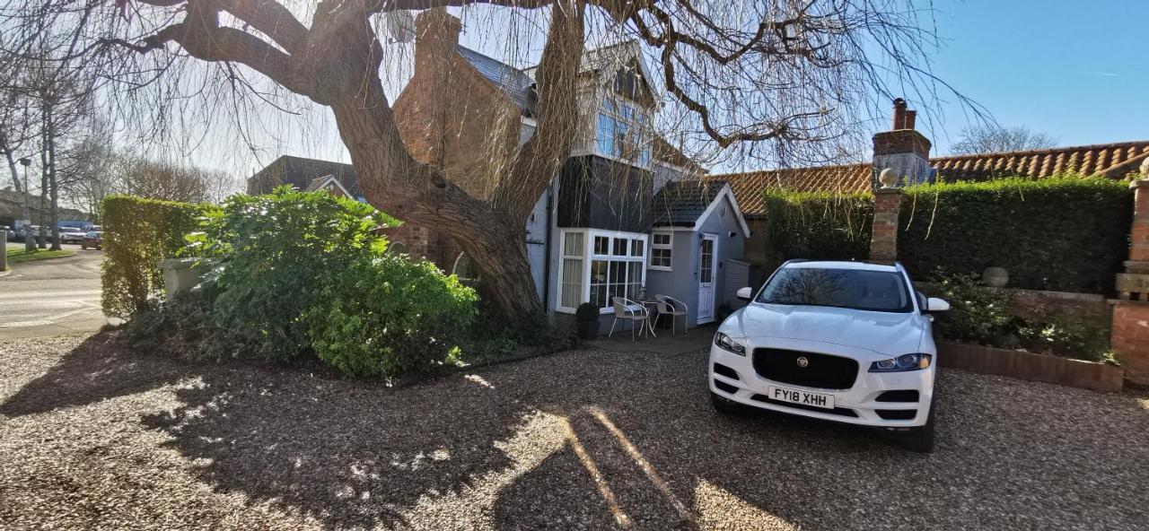 The Saddlery Holiday Cottage - Near Wolds And Coast North Thoresby Bagian luar foto