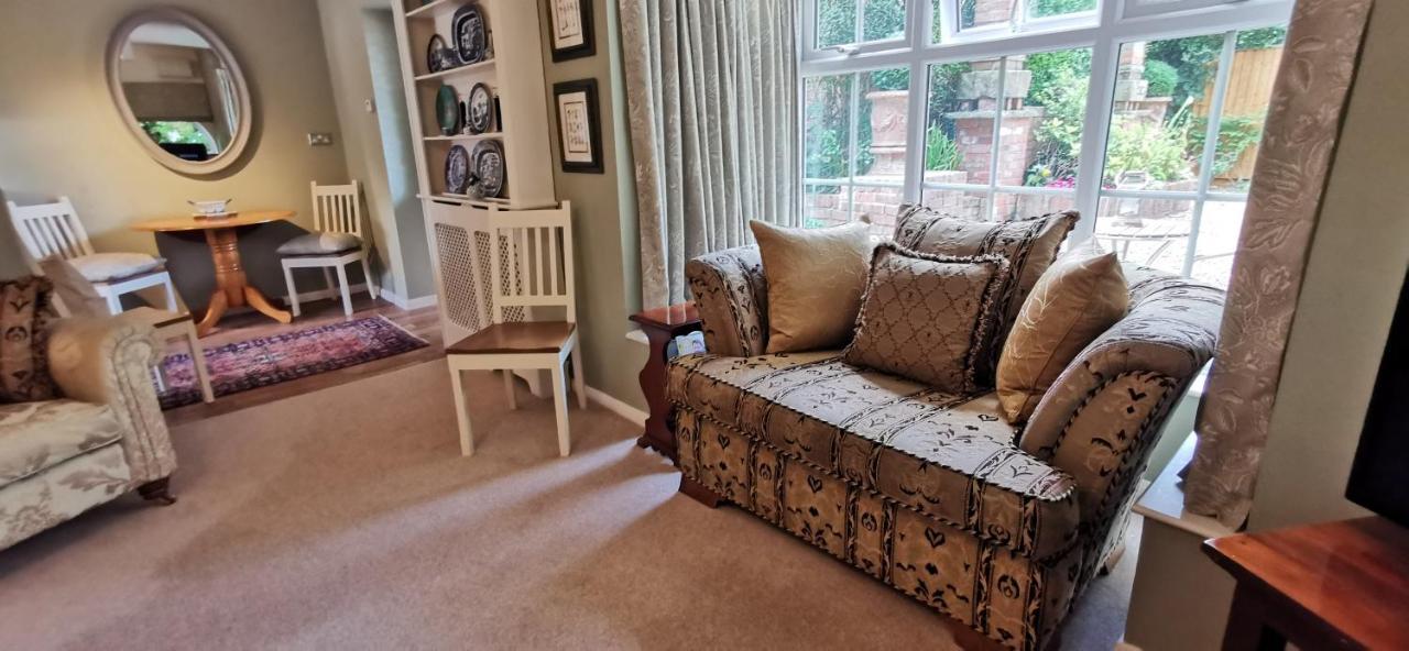 The Saddlery Holiday Cottage - Near Wolds And Coast North Thoresby Bagian luar foto